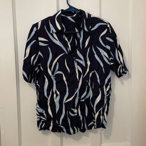 Vintage women’s hawaiian shirt